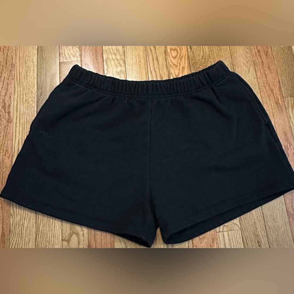 Set active black sweat shorts size large